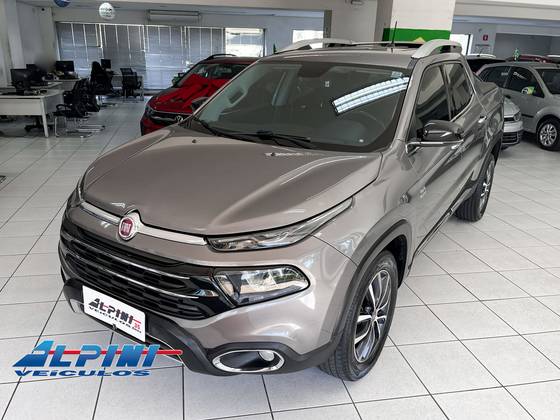 FIAT TORO 2.0 16V TURBO DIESEL VOLCANO 4WD AT9 FIAT TORO 2.0 16V TURBO DIESEL VOLCANO 4WD AT9